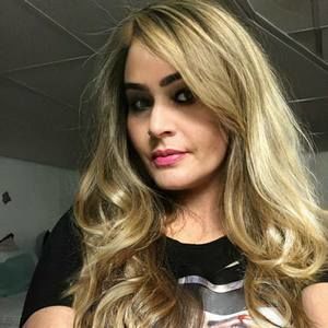 Meet your Posher, Vera